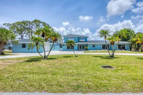 2100 Oyster Creek Dr, Englewood, FL 34224