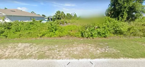 8560 Agate St, Port Charlotte, FL 33981