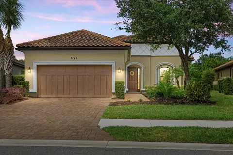 9769 Highland Park Pl, Palmetto, FL 34221