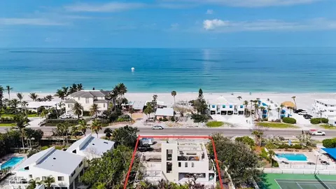 2944 Gulf Of Mexico Dr, Longboat Key, FL 34228