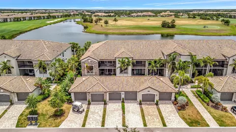 5624 Palmer Cir #101, Bradenton, FL 34211