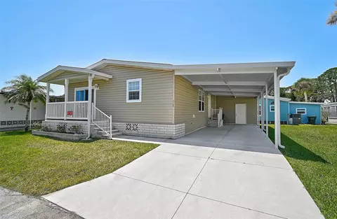 2160 Palazza Dr, Sarasota, FL 34238