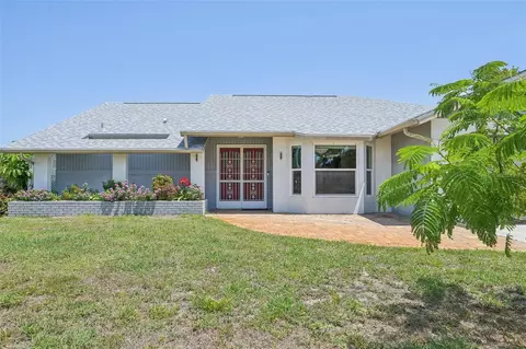 104 Hourglass Dr, Venice, FL 34293