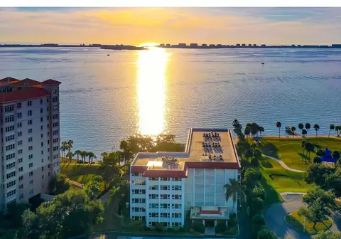 1100 Imperial Dr #403, Sarasota, FL 34236