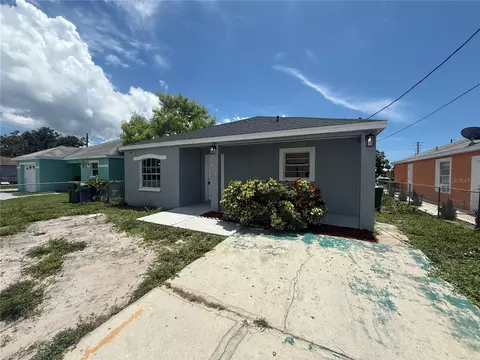 815 12th Ave W, Bradenton, FL 34205