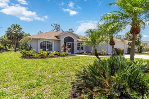 251 Broadmoor Ln, Rotonda West, FL 33947