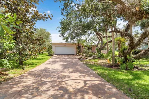 4443 Robin Hood Trl W, Sarasota, FL 34232