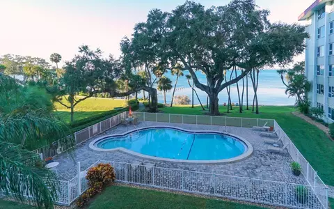 1100 Imperial Dr #507, Sarasota, FL 34236
