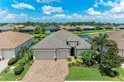 518 Chantilly Trl, Bradenton, FL 34212