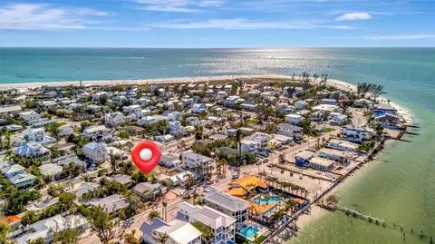 880 N Shore Dr, Anna Maria, FL 34216