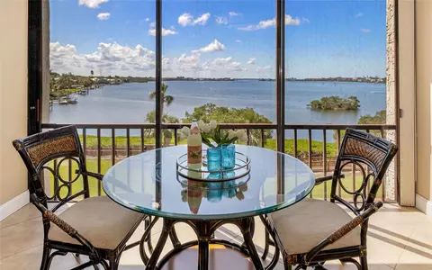 1608 Stickney Point Rd #304, Sarasota, FL 34231