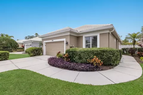 8706 52nd Dr E, Bradenton, FL 34211