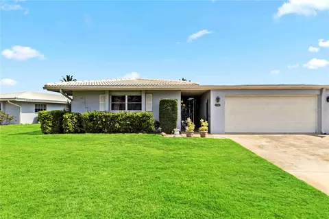 3649 Somerville Dr #1507, Sarasota, FL 34232