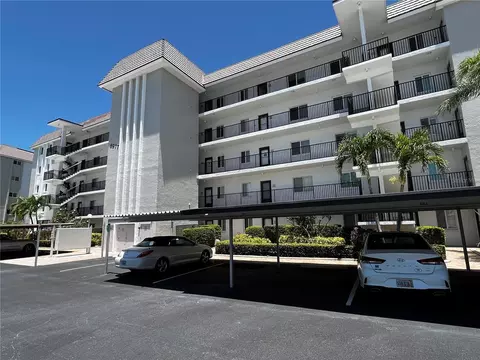 8977 Midnight Pass Rd #521, Sarasota, FL 34242