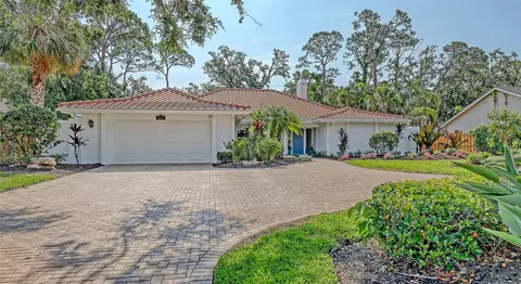 4665 Pine Harrier Dr, Sarasota, FL 34231