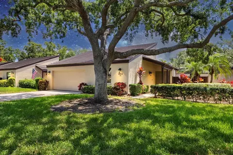 3914 Glen Oaks Manor Dr, Sarasota, FL 34232