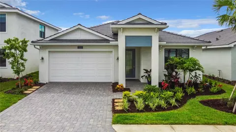 18510 Midsummer Pl, Venice, FL 34293