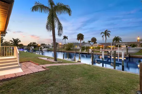 3203 Riverside Dr #B, Punta Gorda, FL 33950
