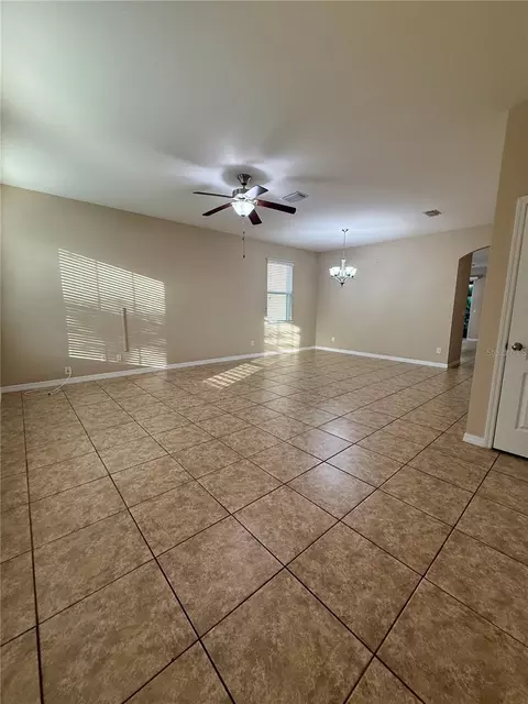 Living - 6121 35th Ct E, Bradenton, FL 34203 photo 5 of 7