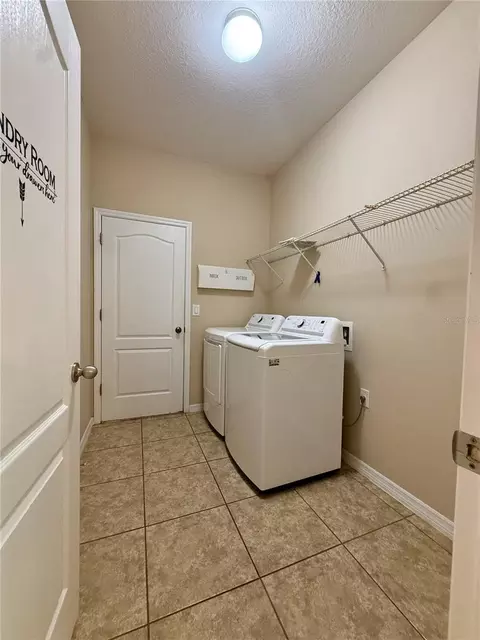 Other - 6121 35th Ct E, Bradenton, FL 34203 photo 5 of 8