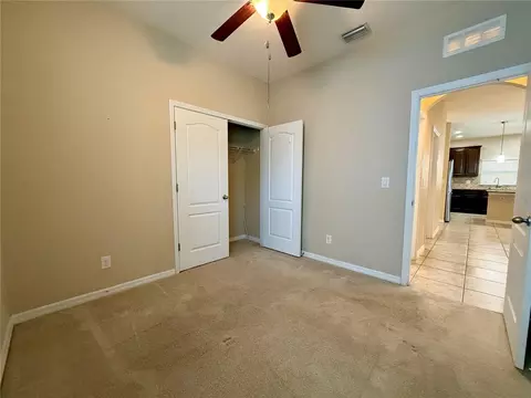 Bedroom - 6121 35th Ct E, Bradenton, FL 34203 photo 3 of 5