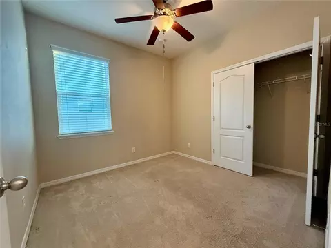 Bedroom - 6121 35th Ct E, Bradenton, FL 34203 photo 2 of 5