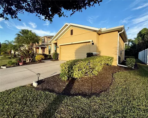 Exterior - 6121 35th Ct E, Bradenton, FL 34203 photo 2 of 16