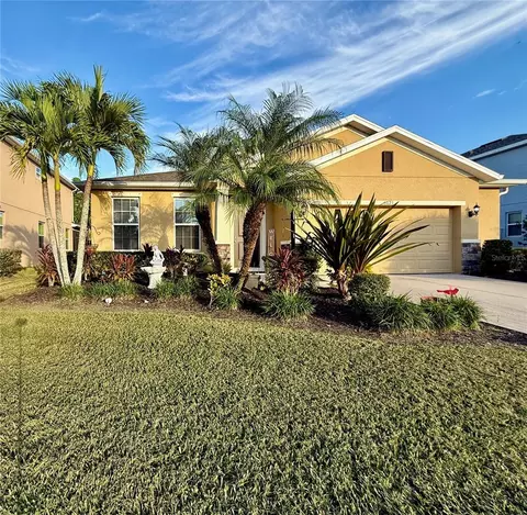 Exterior - 6121 35th Ct E, Bradenton, FL 34203 photo 3 of 16