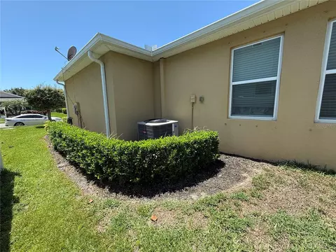 Exterior - 6121 35th Ct E, Bradenton, FL 34203 photo 14 of 16