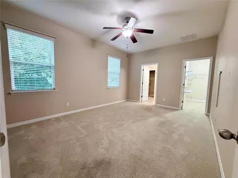 Bedroom - 6121 35th Ct E, Bradenton, FL 34203 photo 4 of 5