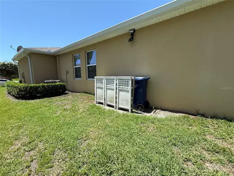 Exterior - 6121 35th Ct E, Bradenton, FL 34203 photo 13 of 16