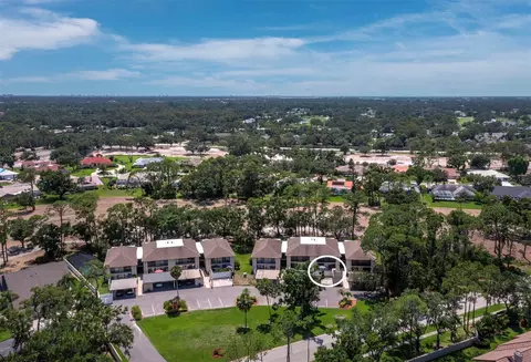 6110 Country Club Way #102, Sarasota, FL 34243
