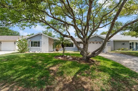 8413 Lincolnshire Dr, Hudson, FL 34667