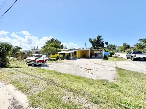 616 63rd Ave W, Bradenton, FL 34207