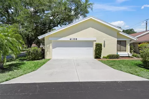 4109 Carriage Dr #23, Sarasota, FL 34241