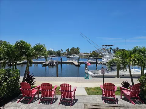 7150 N Tamiami Trl #C100, Sarasota, FL 34243