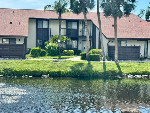 5400 34th St W #H12, Bradenton, FL 34210