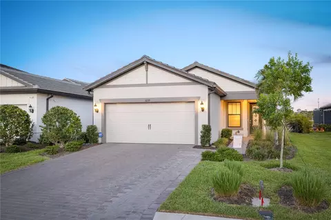 6239 Baywood Ct, Bradenton, FL 34211