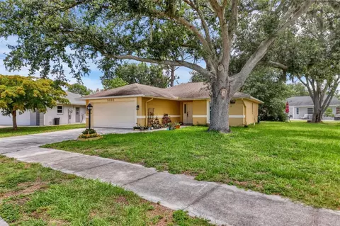 5823 Helen Way, Sarasota, FL 34243