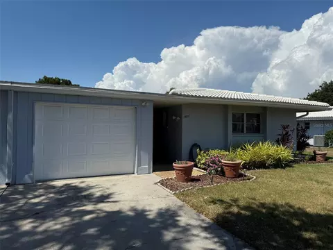 3673 Somerville Dr #1510, Sarasota, FL 34232