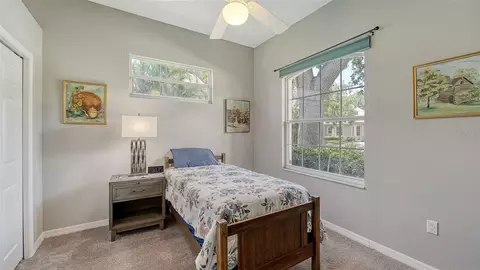 Bedroom - 4612 4th Ave E, Bradenton, FL 34208 photo 4 of 5