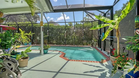 Exterior - 4612 4th Ave E, Bradenton, FL 34208 photo 9 of 11