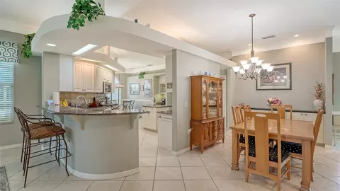 Dining - 4612 4th Ave E, Bradenton, FL 34208 photo 2 of 5