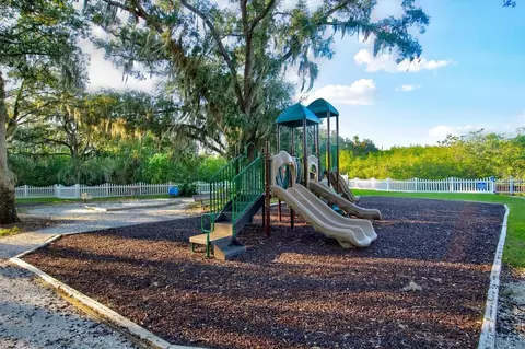 View/Area - 4612 4th Ave E, Bradenton, FL 34208 photo 7 of 12