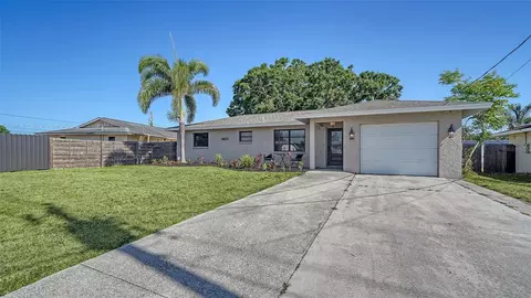 4611 Spahn St, Sarasota, FL 34232
