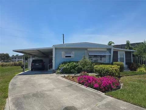 4717 3rd St W, Bradenton, FL 34207