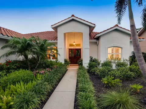 4492 Del Sol Blvd, Sarasota, FL 34243