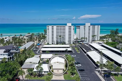 104 Whispering Sands Dr #V27, Sarasota, FL 34242