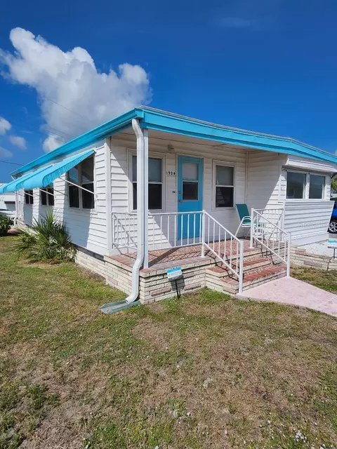 1904 Illinois Ave, Bradenton, FL 34207