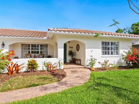 7460 Dickens Dr, Sarasota, FL 34231